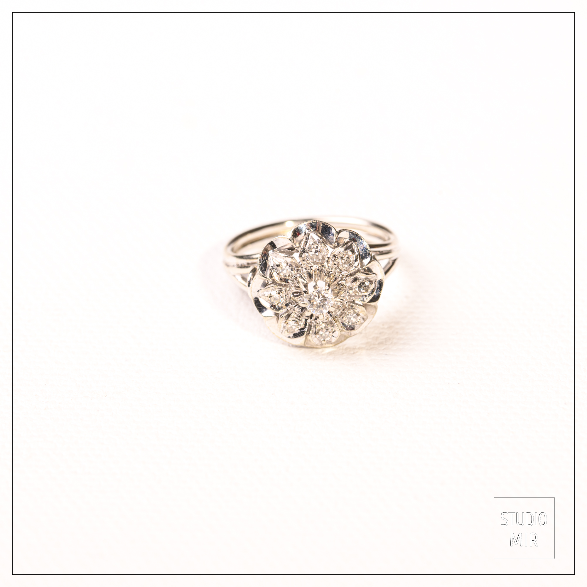 STUDIO-MIR.FR/CCAS Packshot bijoux diamants Ile de France