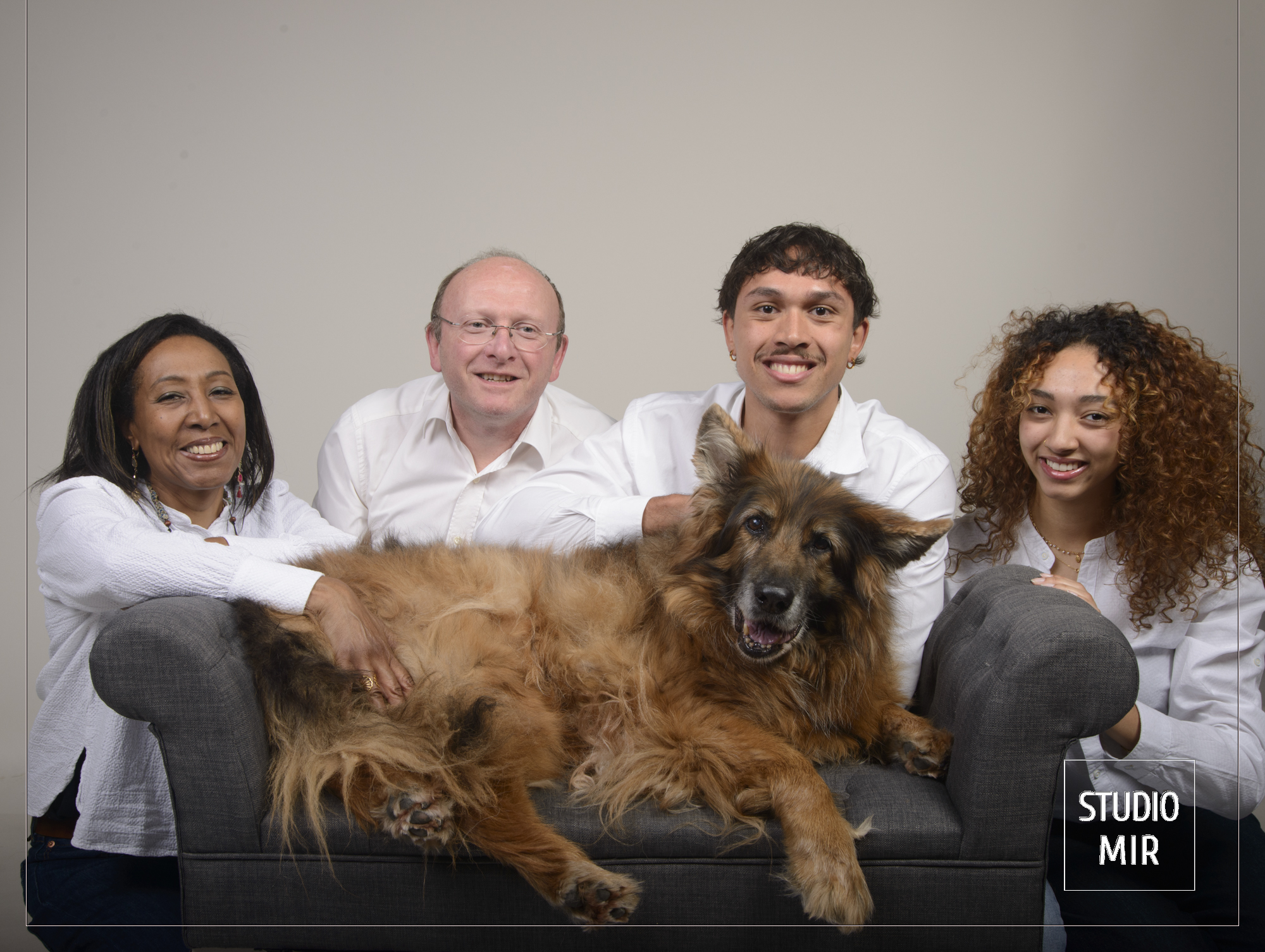 Shooting photos en famille avec votre chien-1 Shooting photos en famille avec votre chien