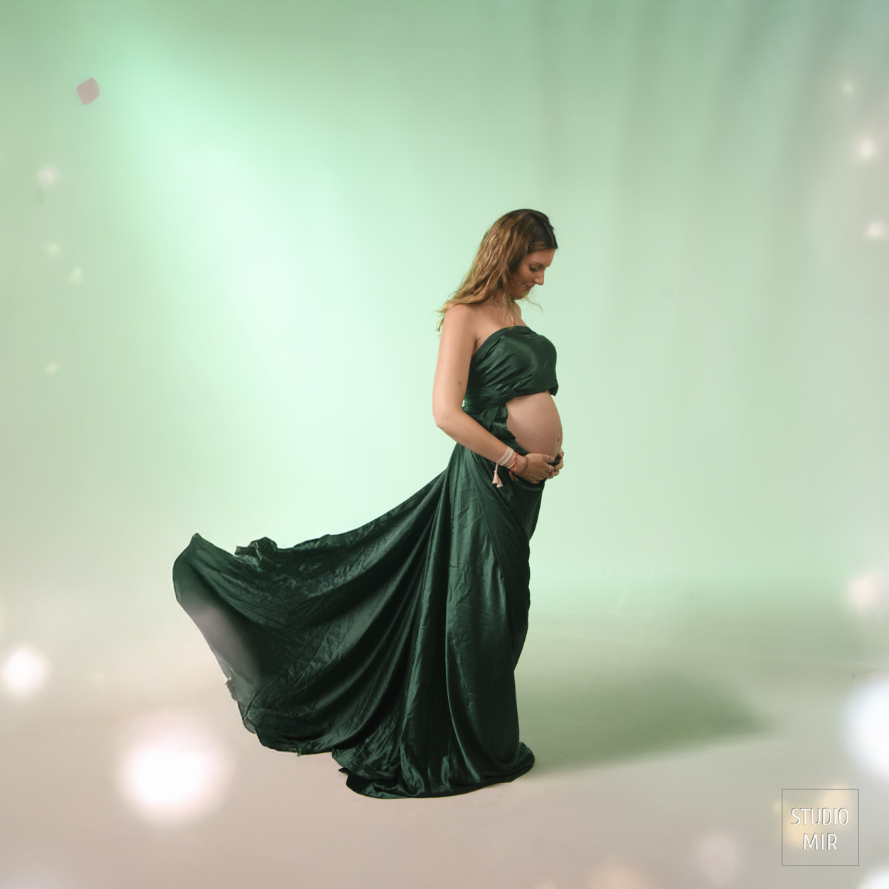 STUDIO-MIR.FR/CCAS Shooting photos future maman dans le 94