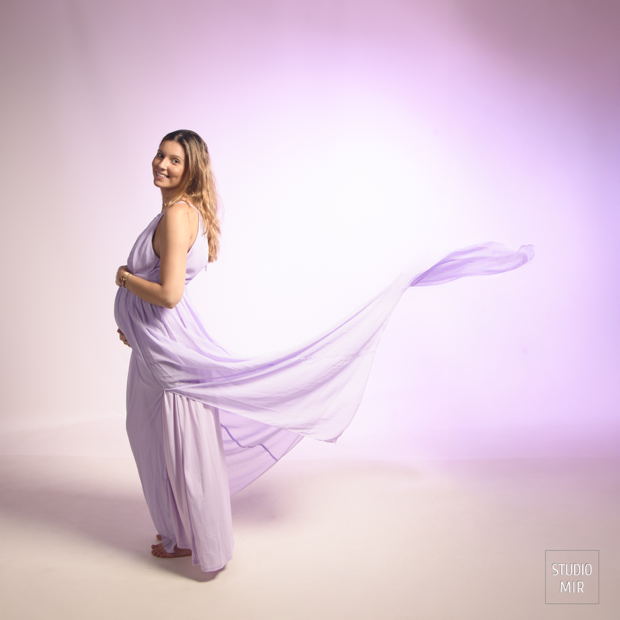 STUDIO-MIR.FR/CCAS Shooting photos future maman dans le 94