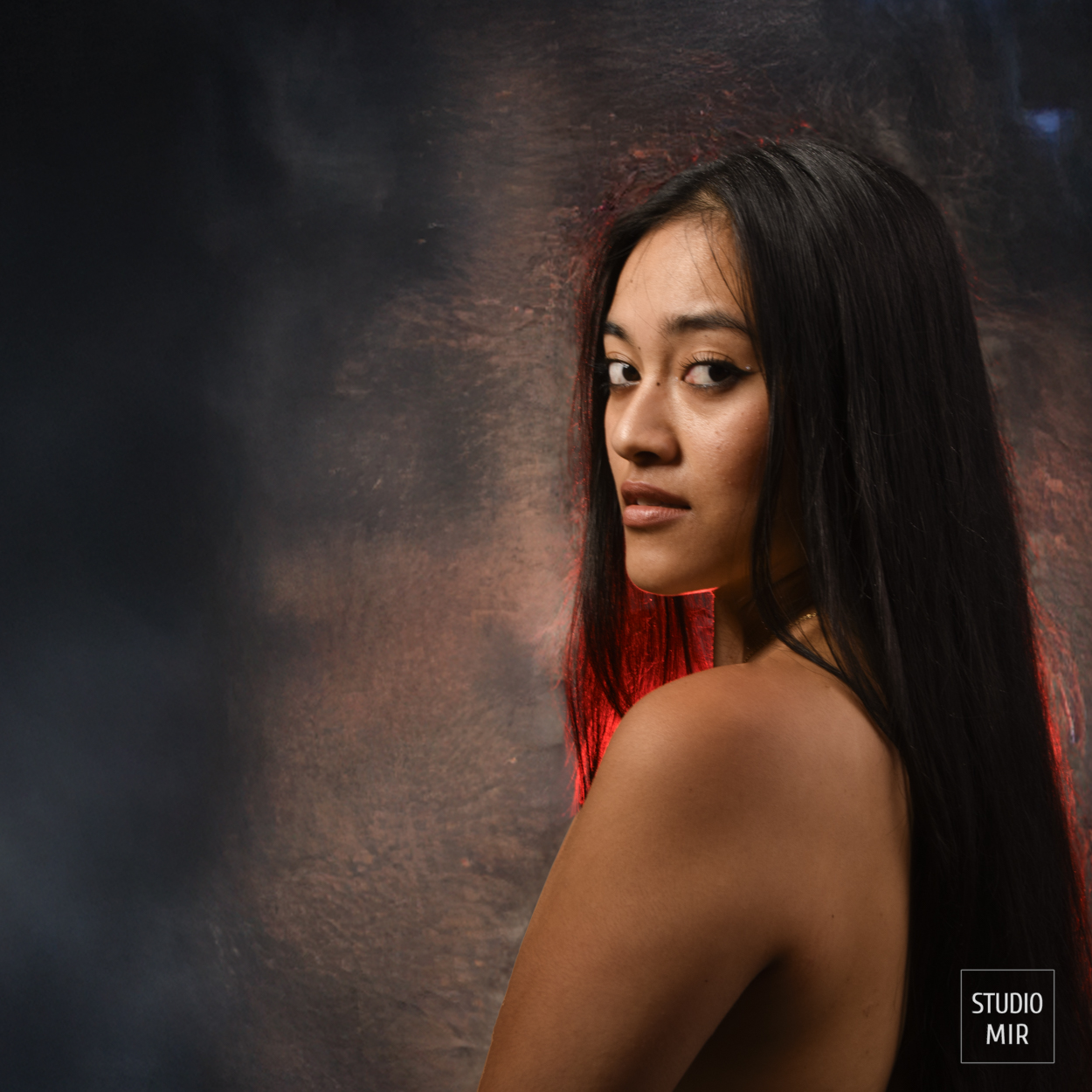 STUDIO-MIR.FR/CCAS Photographe modèle boudoir en Île de France