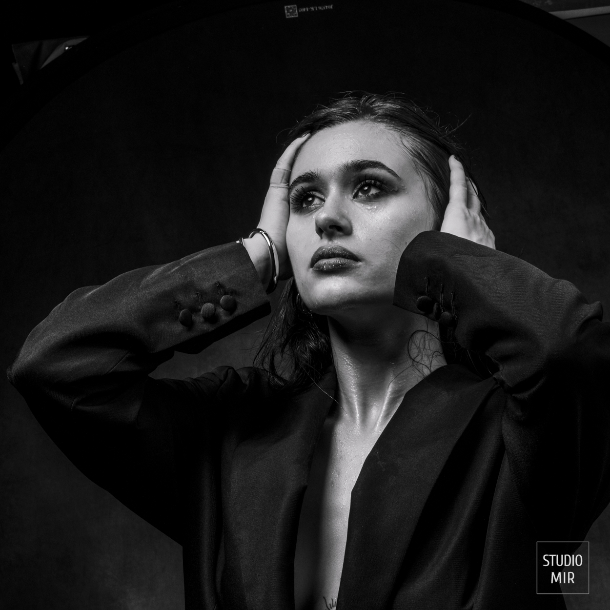 STUDIO-MIR.FR/CCAS Portrait de femmes en noir et blanc
