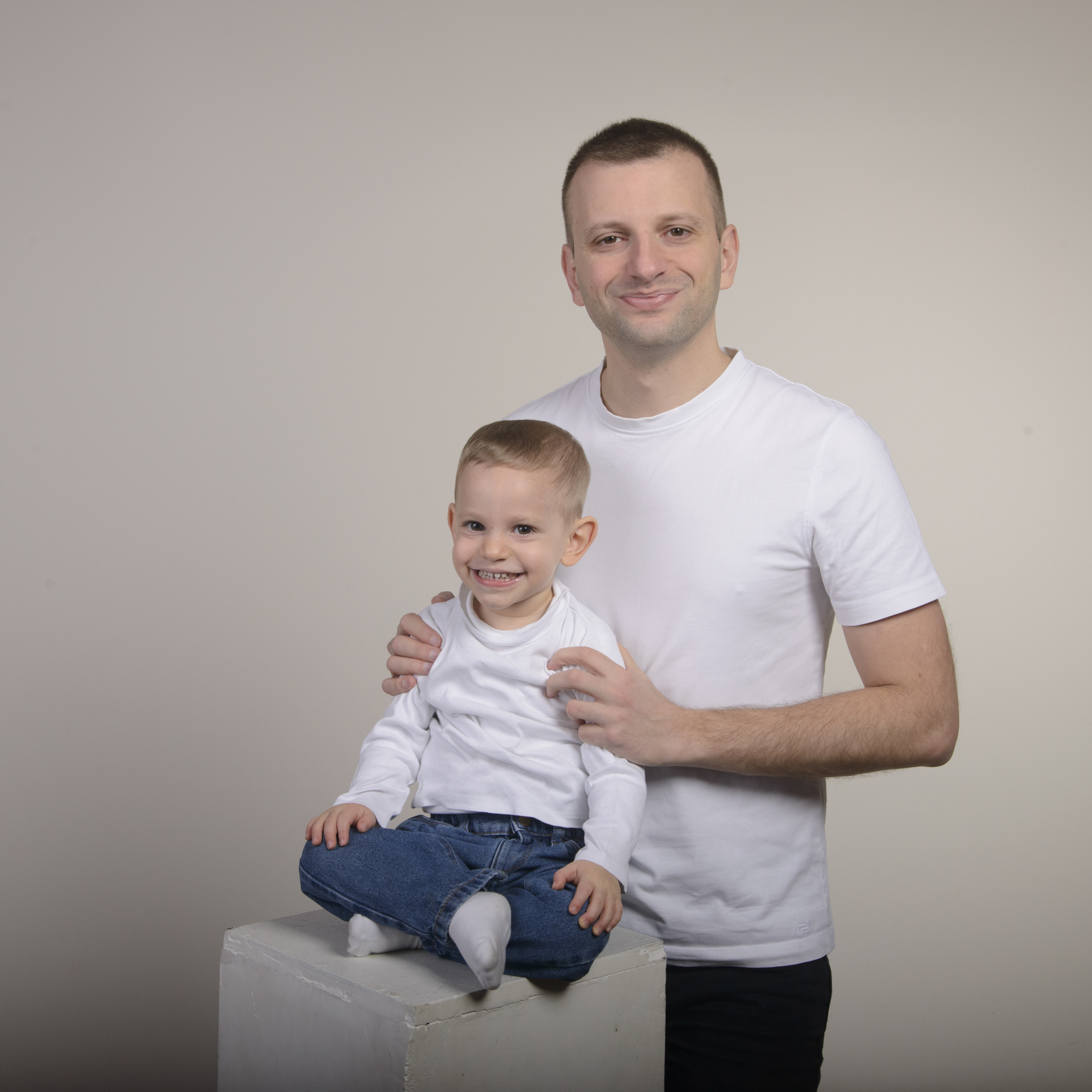 Séance photo naissance en studio dans le Val de Marne