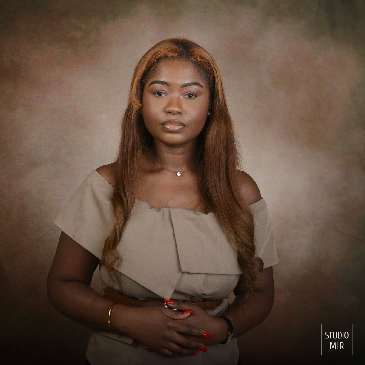 Photographe pro pour vos réseaux sociaux dans le Val de Marne. Studio photo professionnel à votre écoute pour des photos à votre image