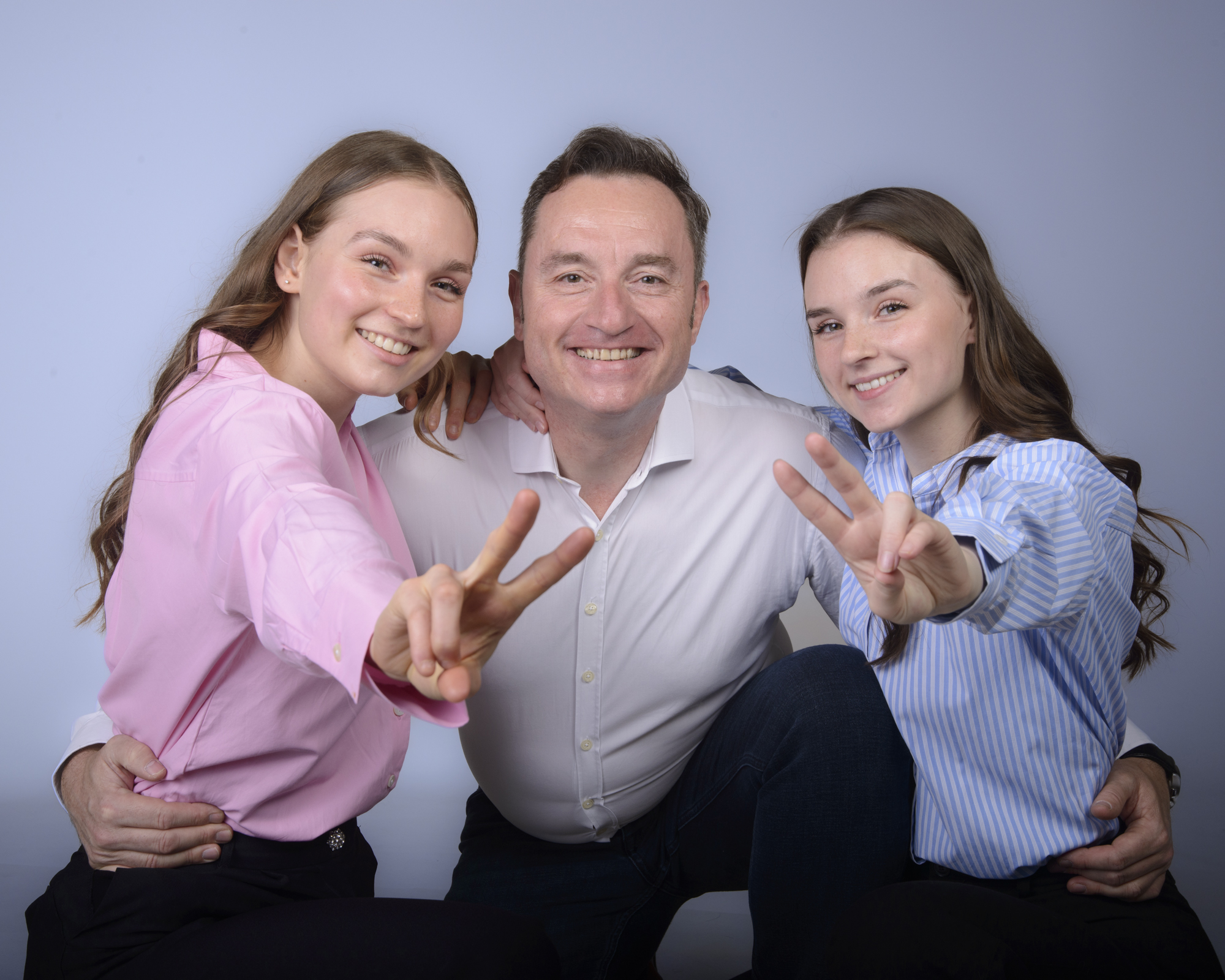 Shooting photos père filles dans le Val de Marne. Prenez le temps d'un shooting photos avec vos photos pour un souvenir à vie